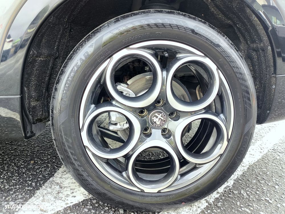 Alfa Romeo Tonale 1.5 Hybrid Sprint - 34