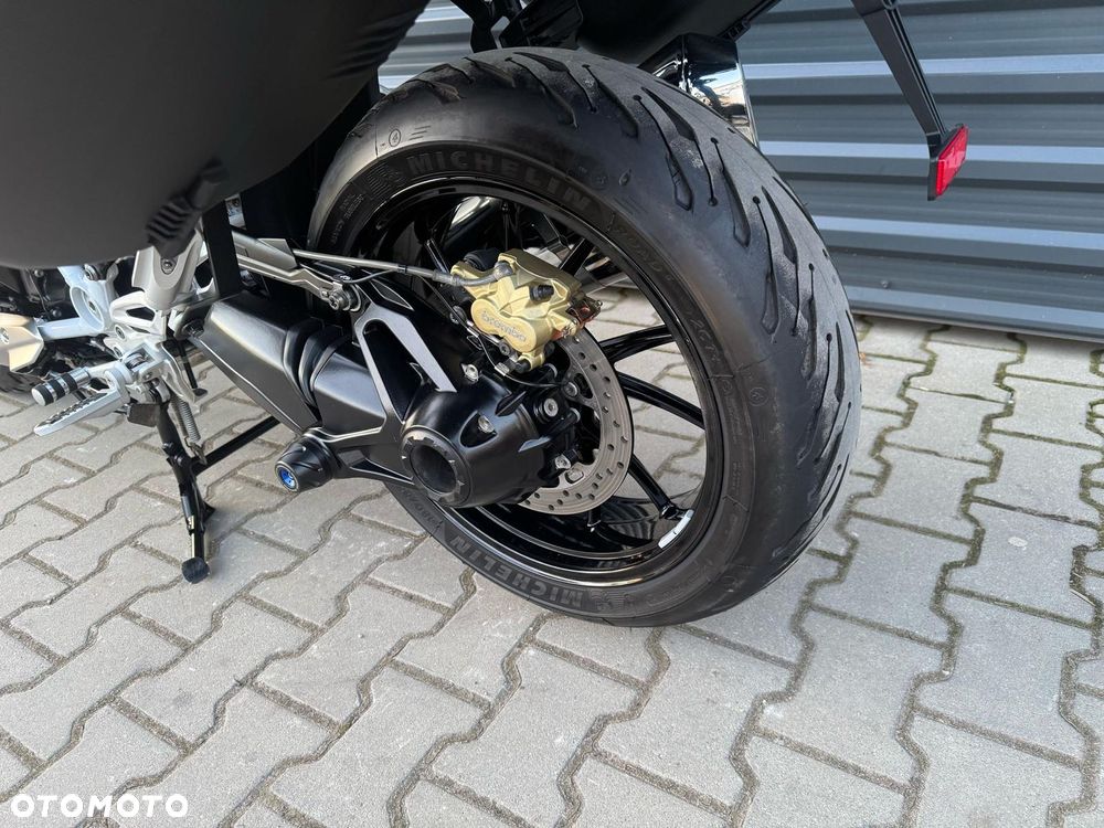 BMW R - 15