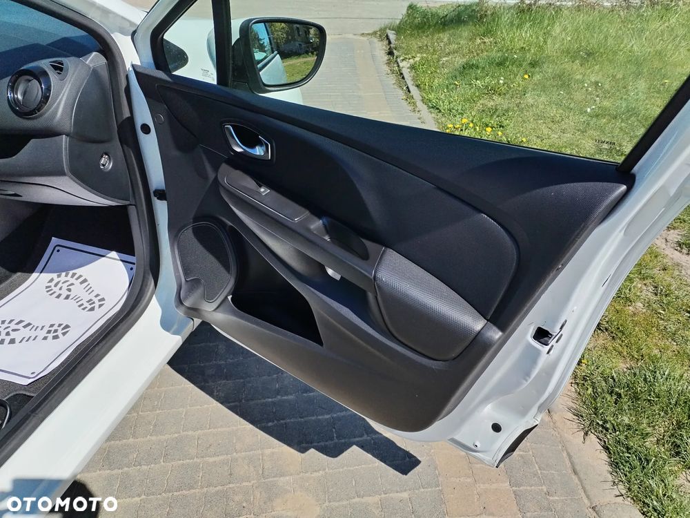 Renault Clio - 10
