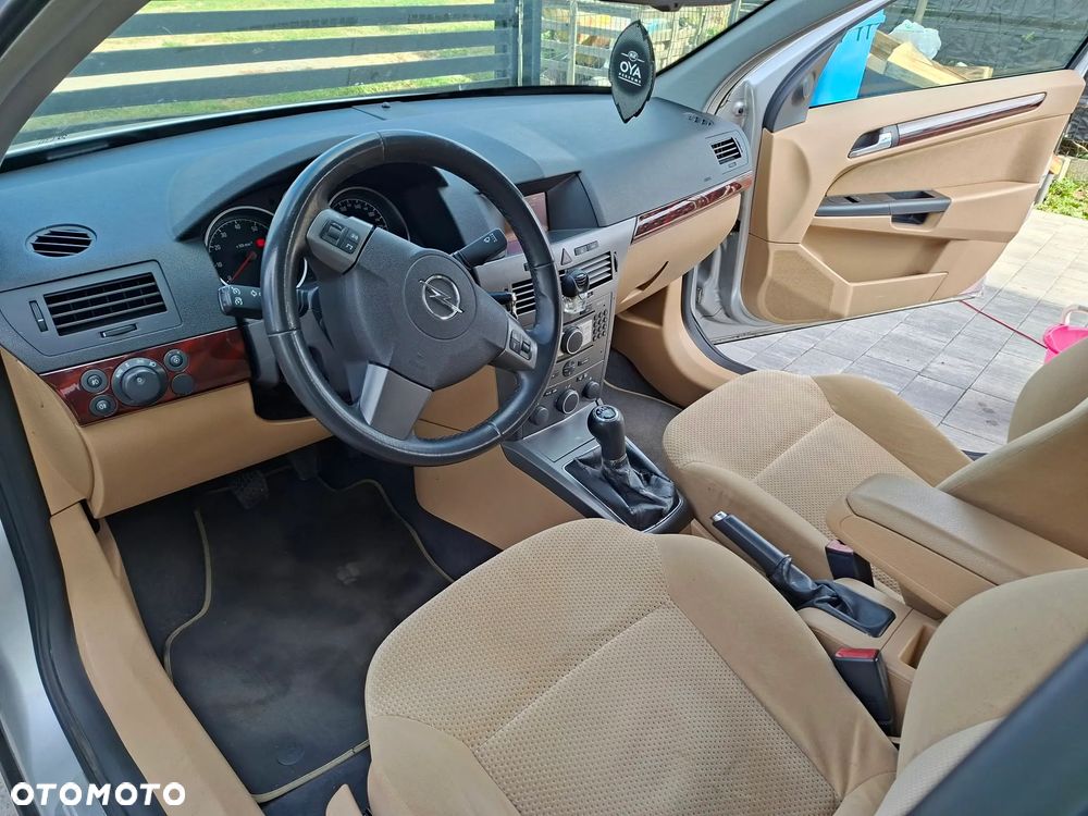 Opel Astra - 18