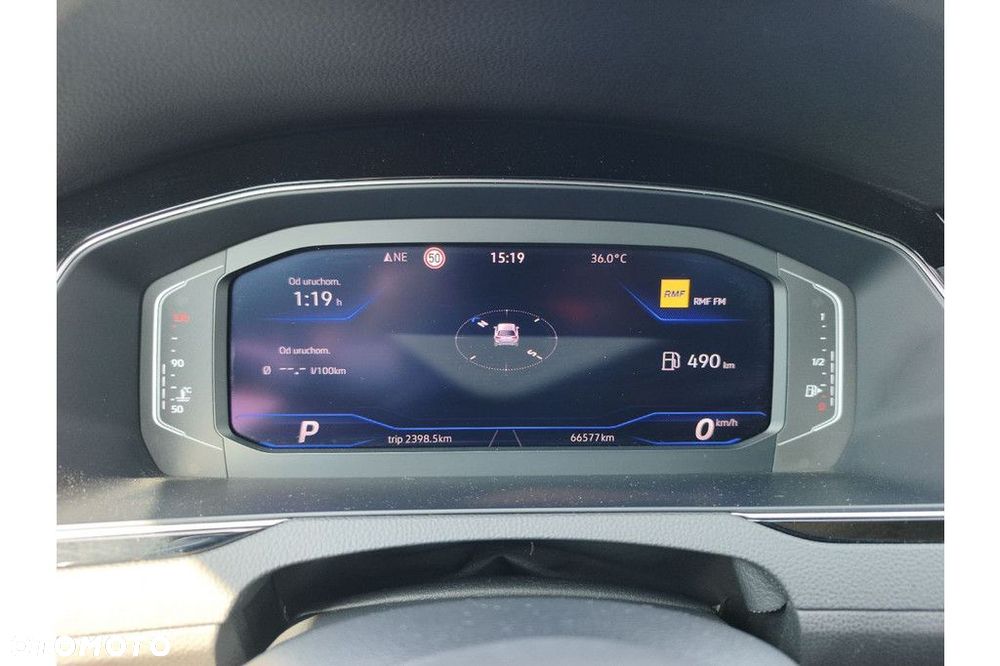 Volkswagen Passat Variant 2.0 TDI SCR DSG - 5
