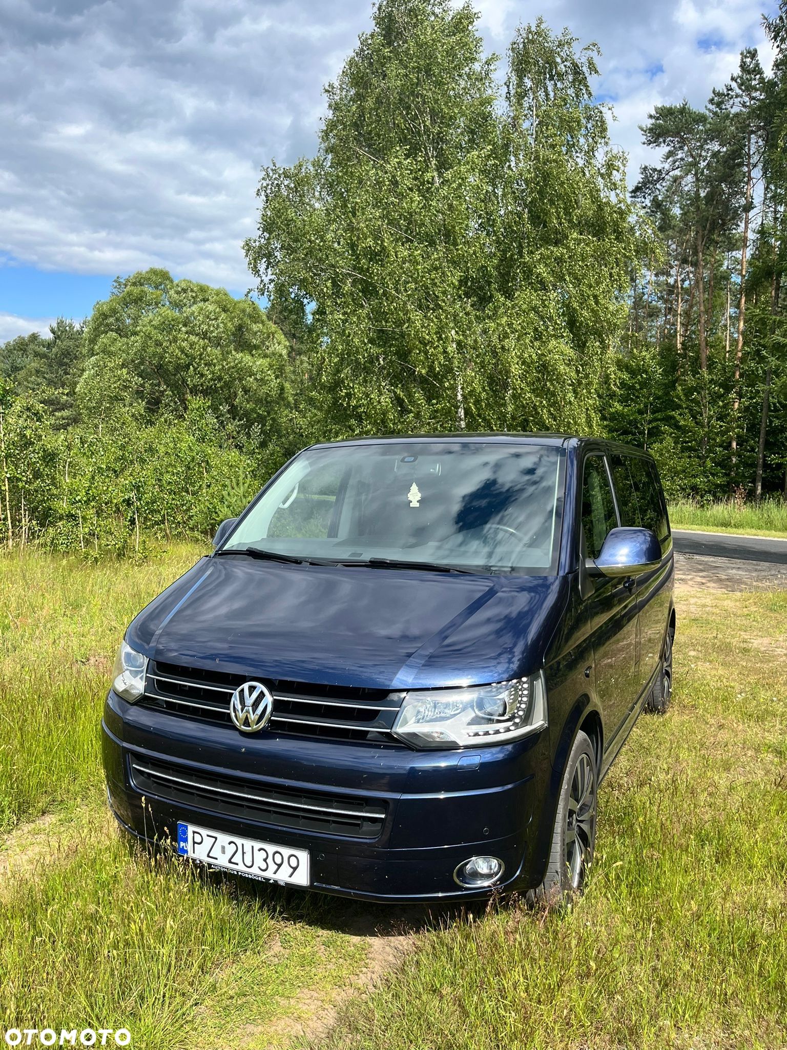 Volkswagen Multivan - 1
