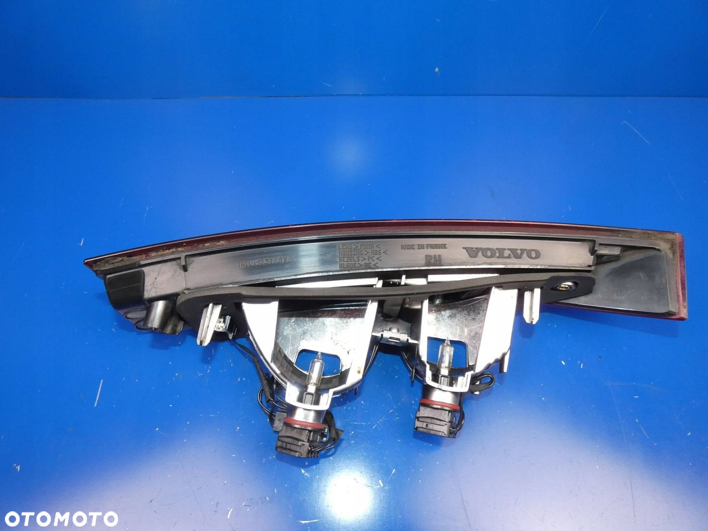 VOLVO V90 II LAMPA PRAWA PRAWY TYŁ TYLNA W KLAPĘ - 3
