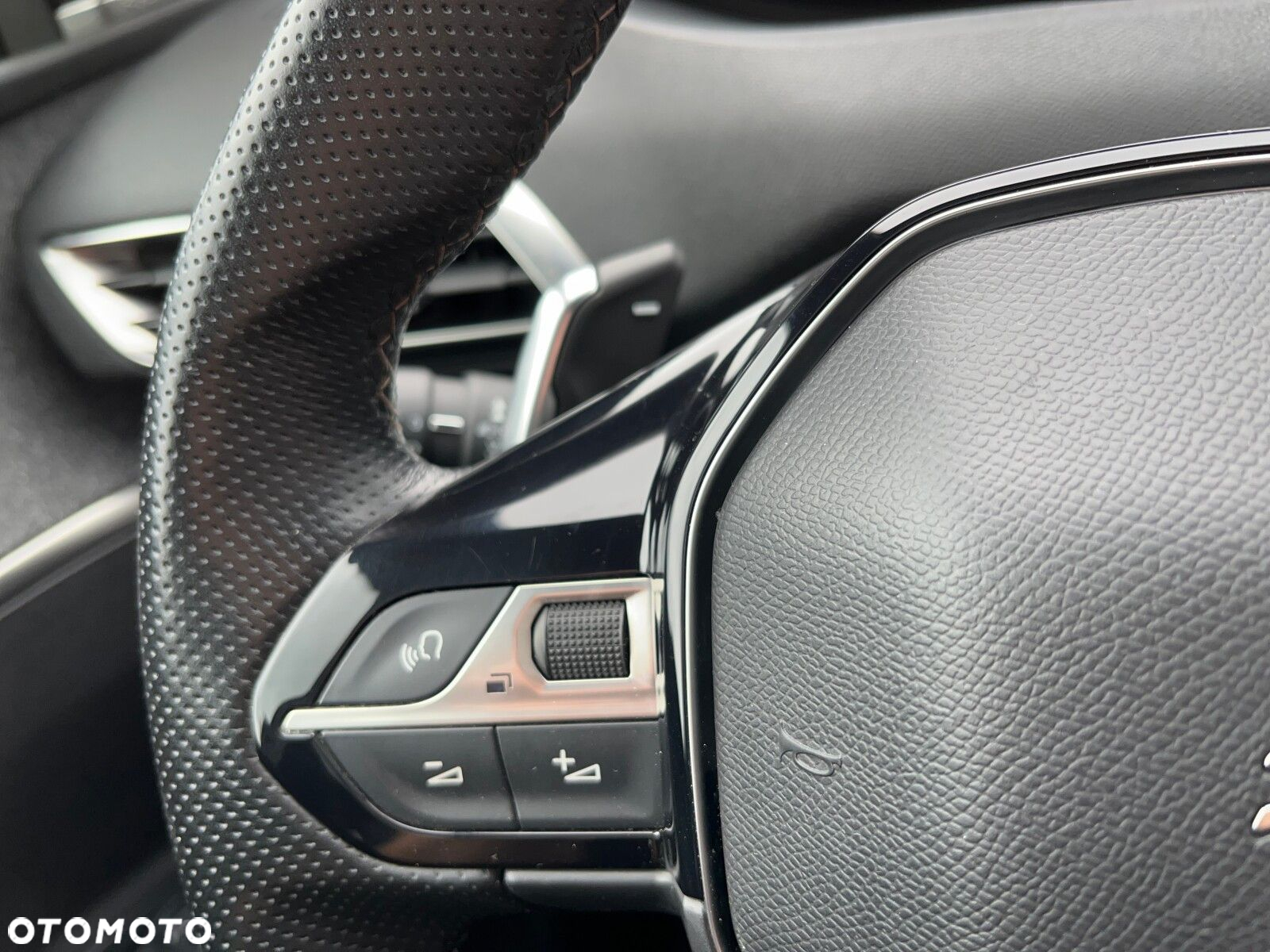 Peugeot 5008 - 24