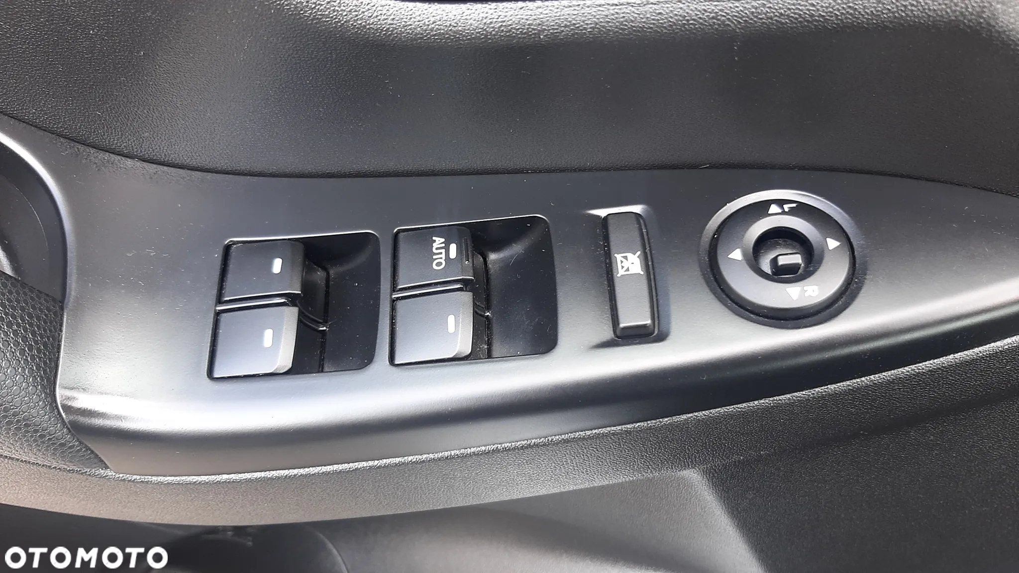 Hyundai ix20 1.4 Comfort - 31
