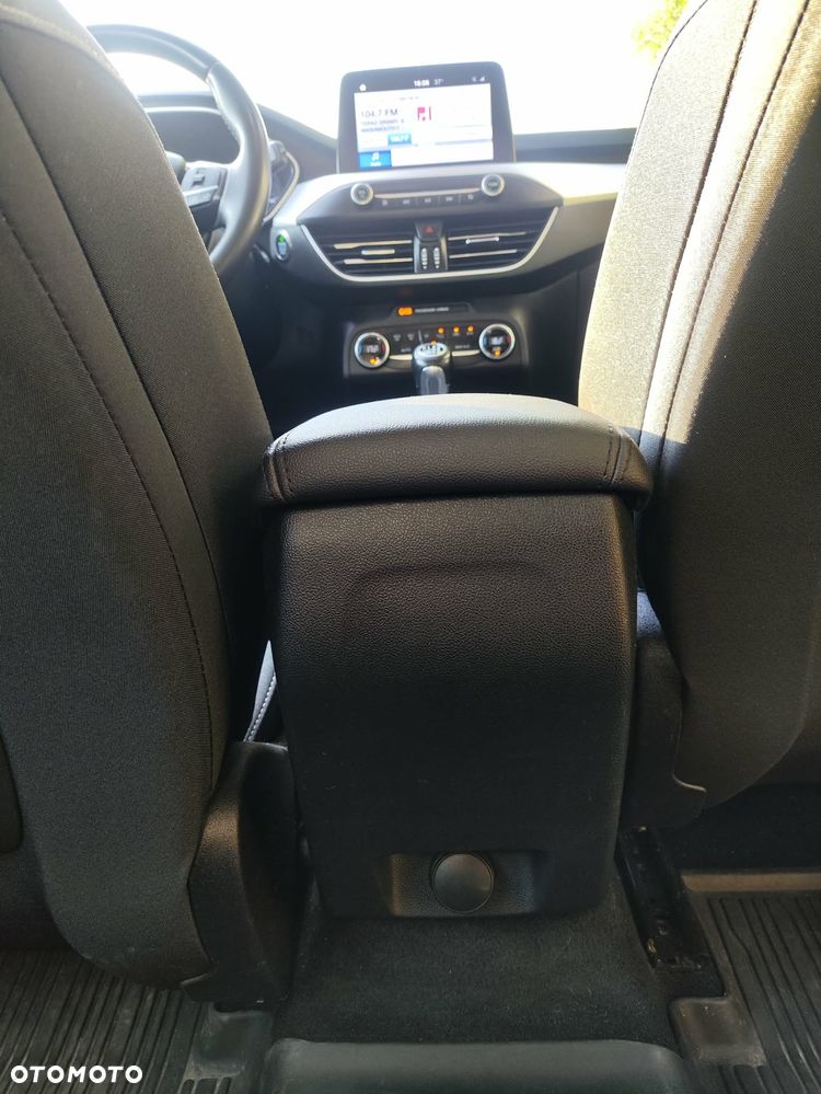 Ford Focus 1.5 EcoBlue Connected - 21