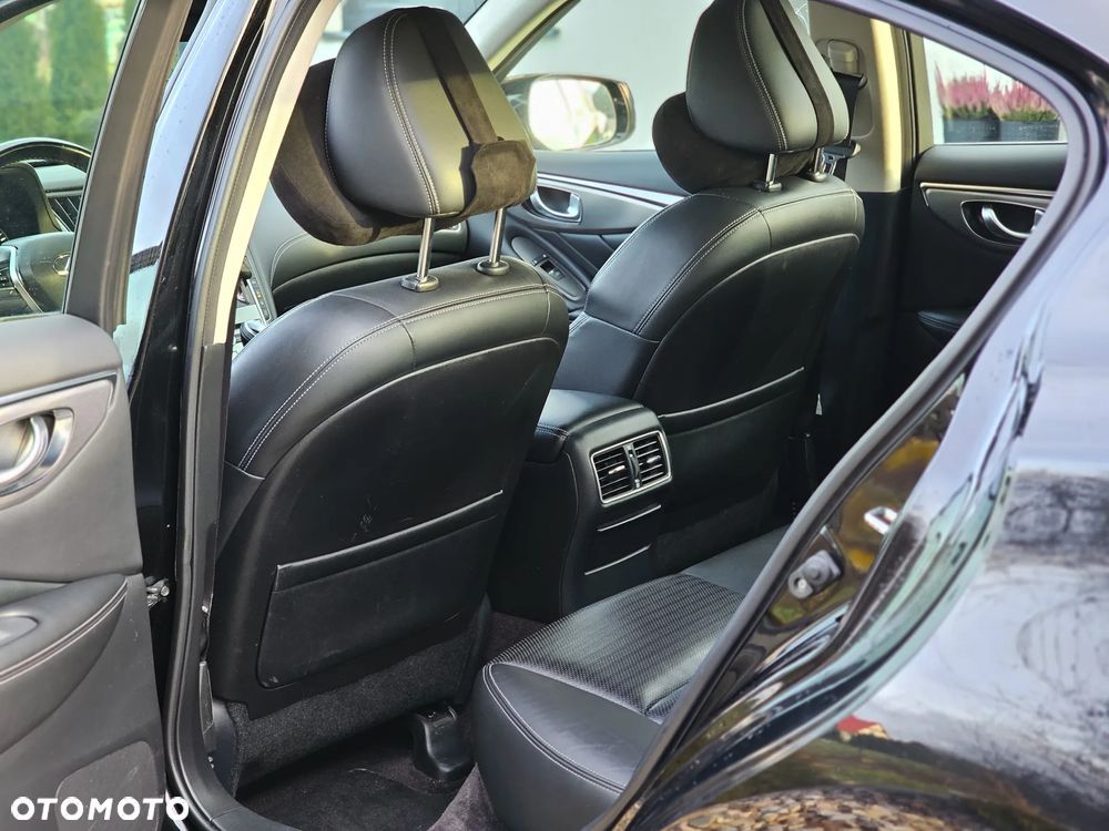 Infiniti Q50 2.0t Sport Tech EU6 - 28