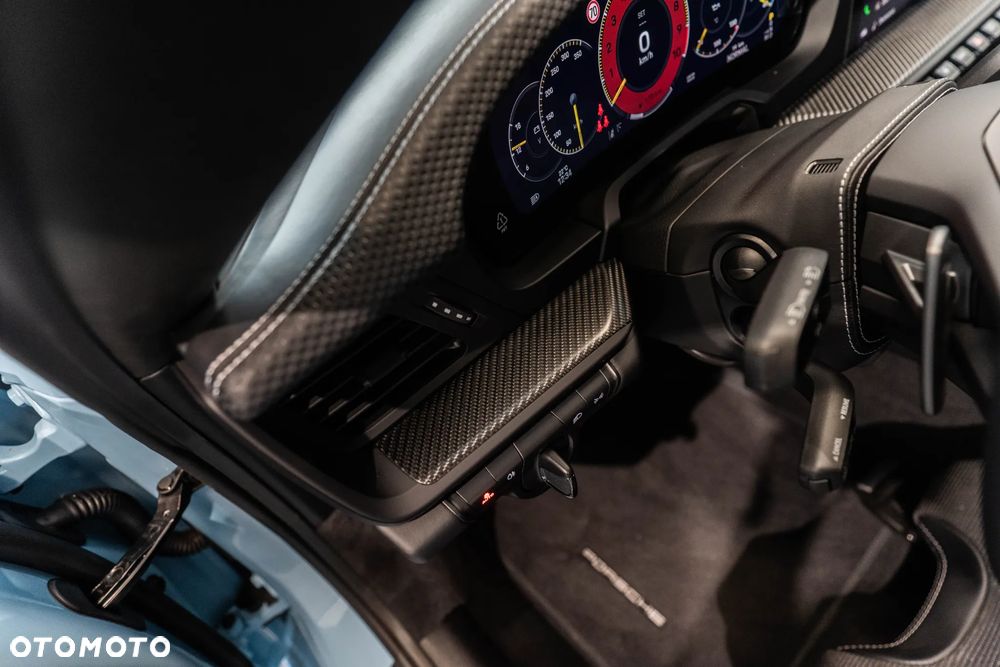 Porsche 911 GT3 Touring PDK - 26