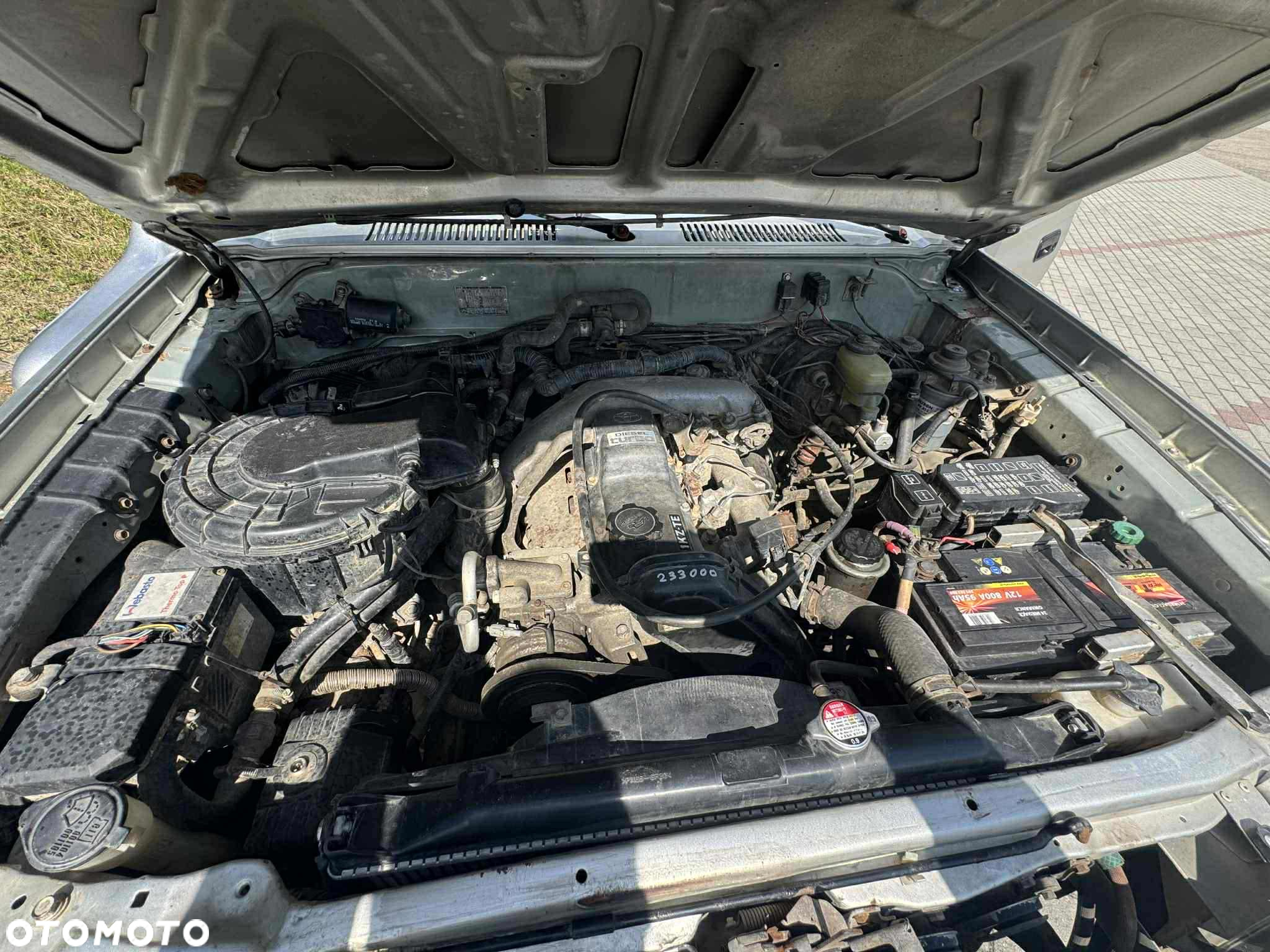 Toyota Land Cruiser - 18