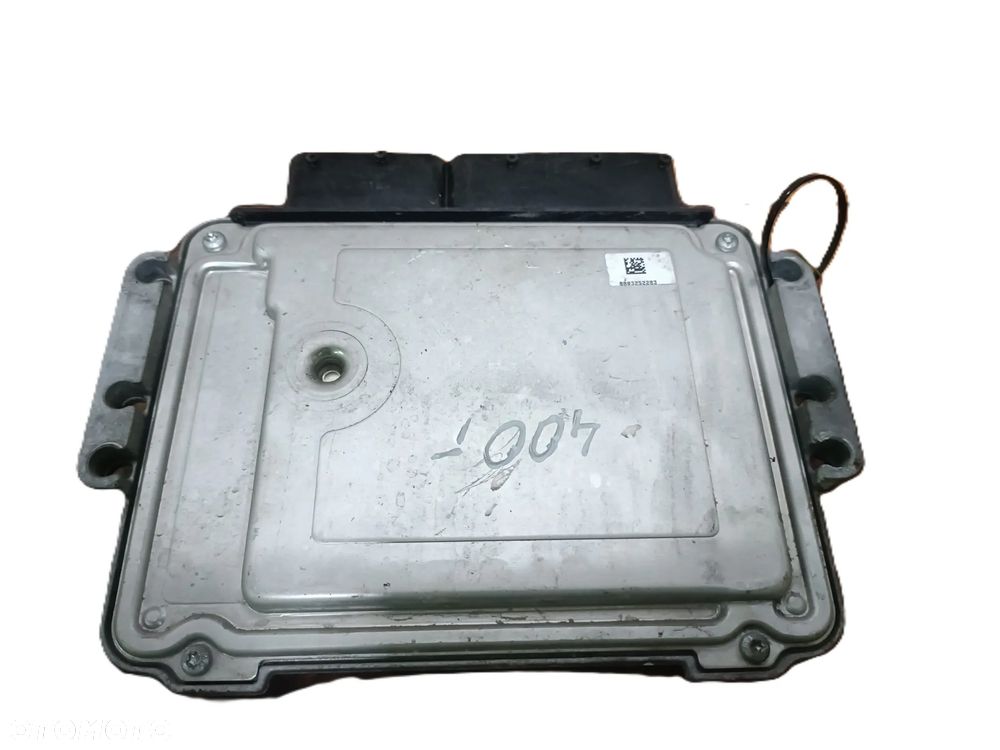HYUNDAI i30 07-12 1,6 CRDI KOMPUTER STEROWNIK BOSCH 0281016011 * - 4