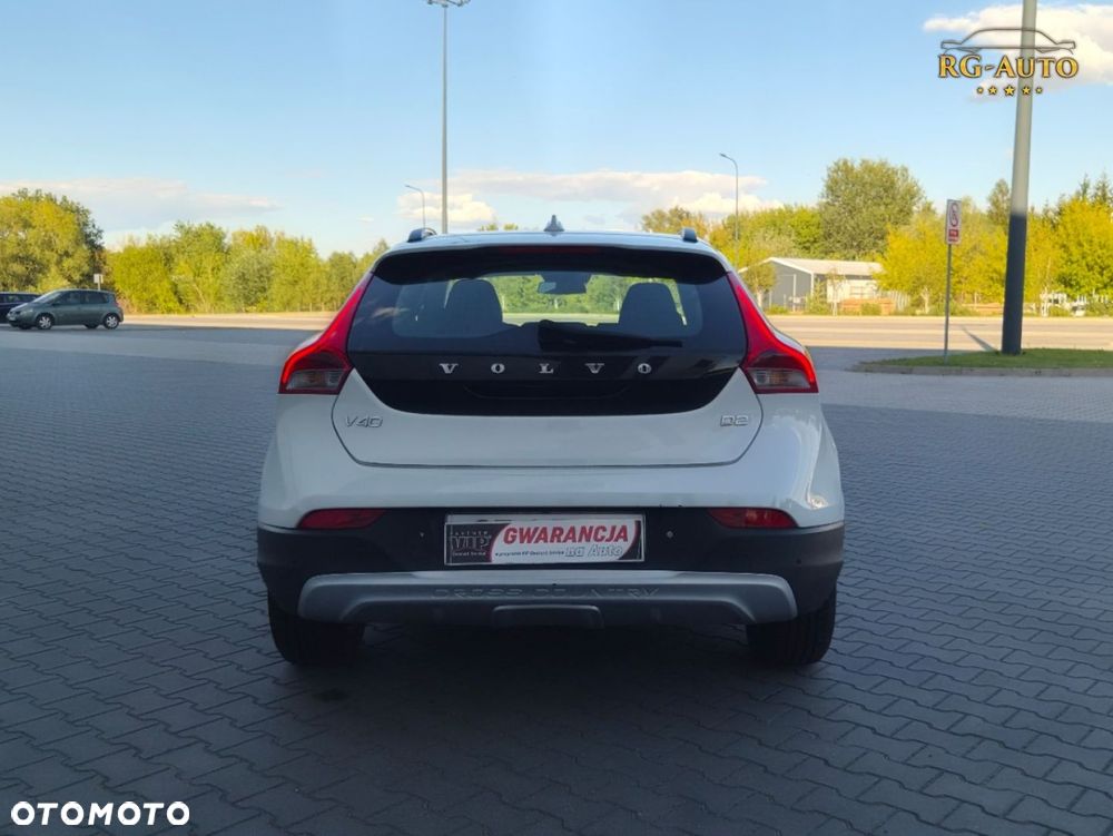 Volvo V40 Cross Country - 7