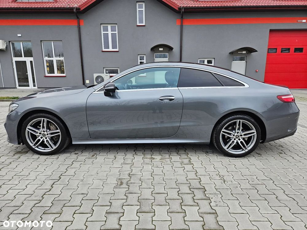 Mercedes-Benz Klasa E 220 d 4Matic 9G-TRONIC AMG Line - 1