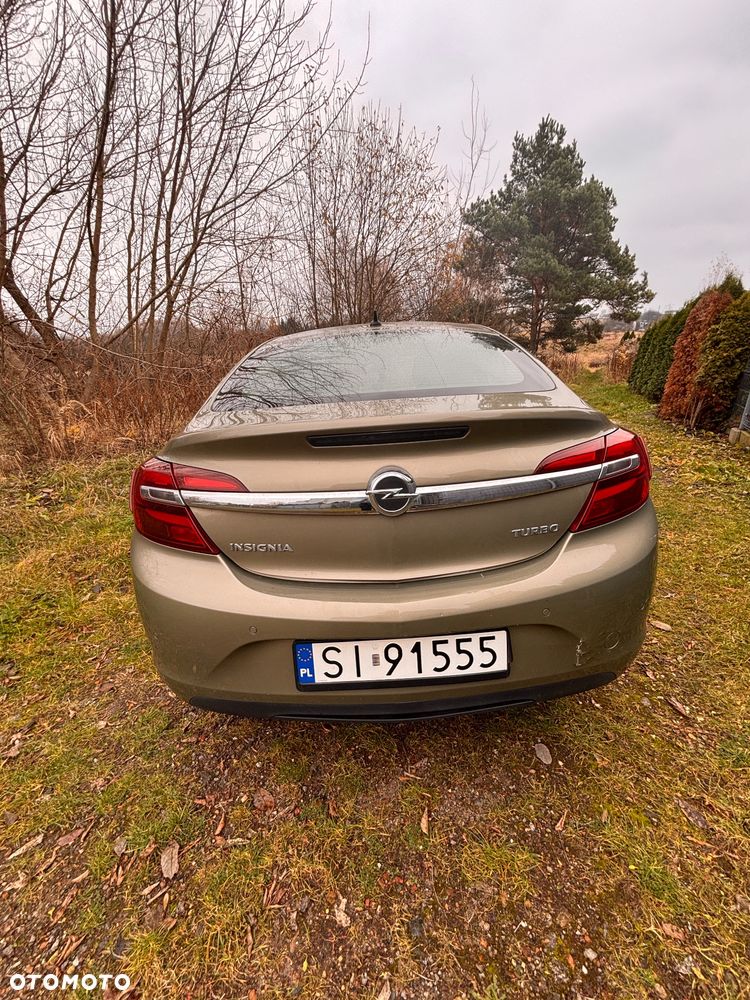 Opel Insignia 1.6 T Cosmo S&S - 3