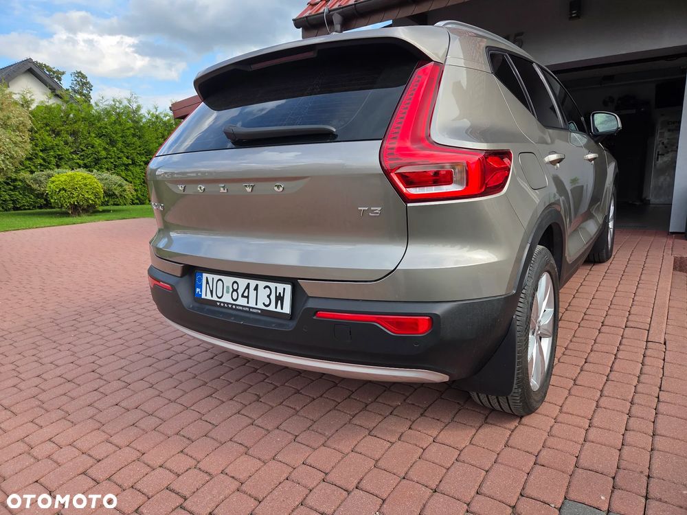Volvo XC 40 T3 Momentum Pro - 5