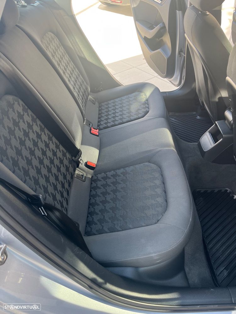 Audi A3 Sportback 1.6 TDI Advance - 10