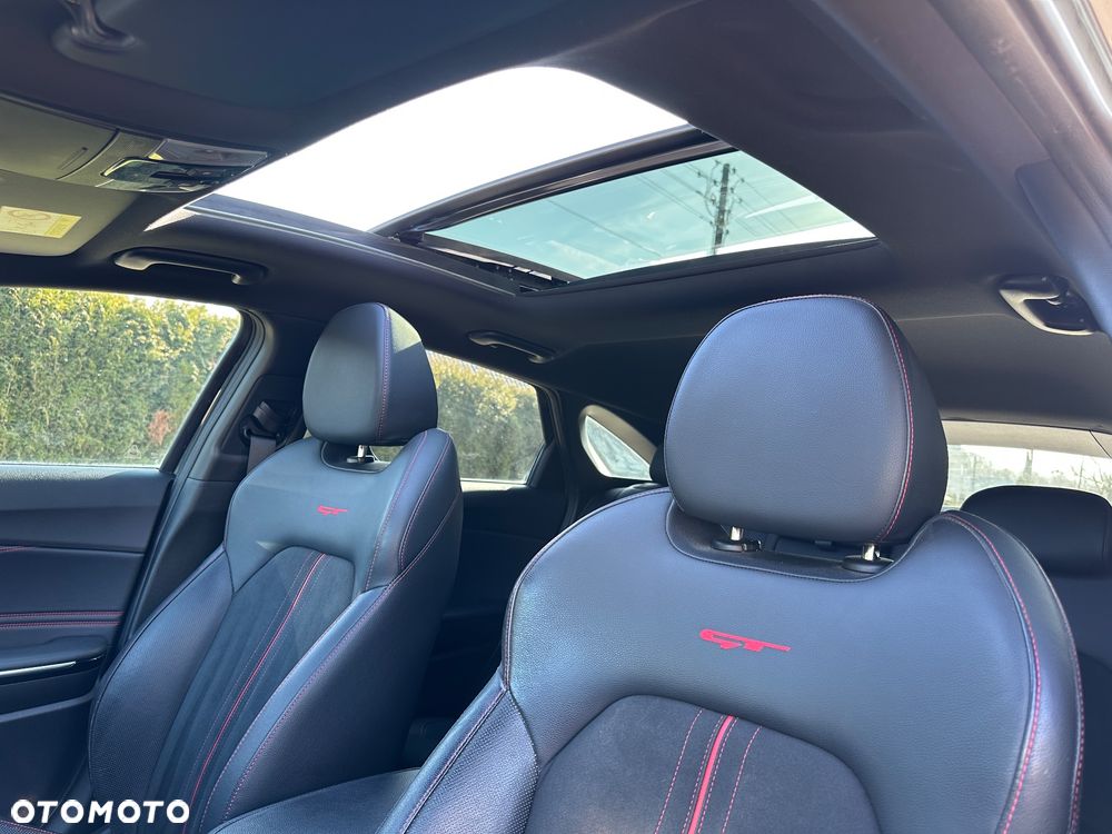 Kia ProCeed 1.6 T-GDI GT - 36