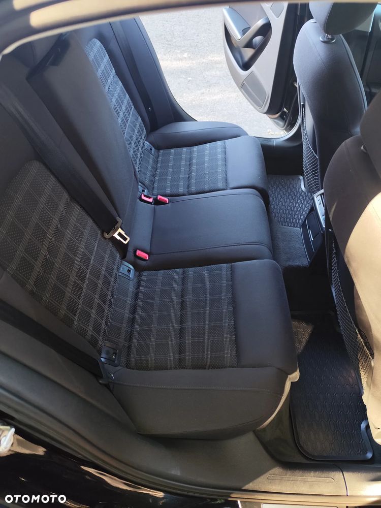 Audi A4 Limousine - 19