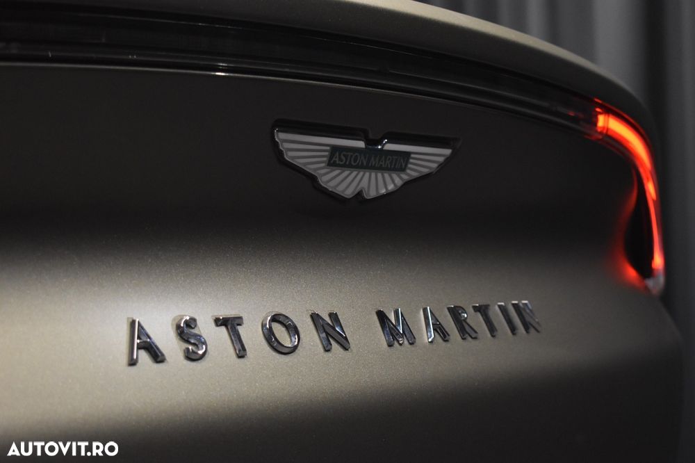 Aston Martin DBX Standard - 31