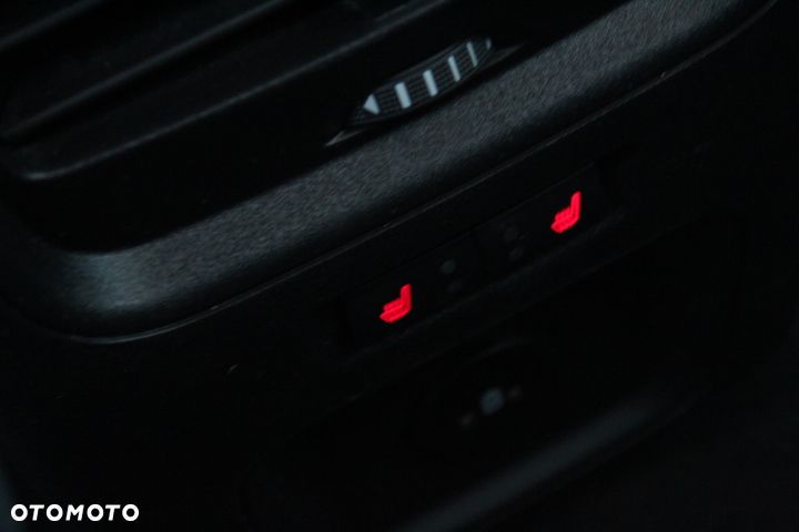 Ford Kuga 2.5P PHEV FWD ST-Line X - 37