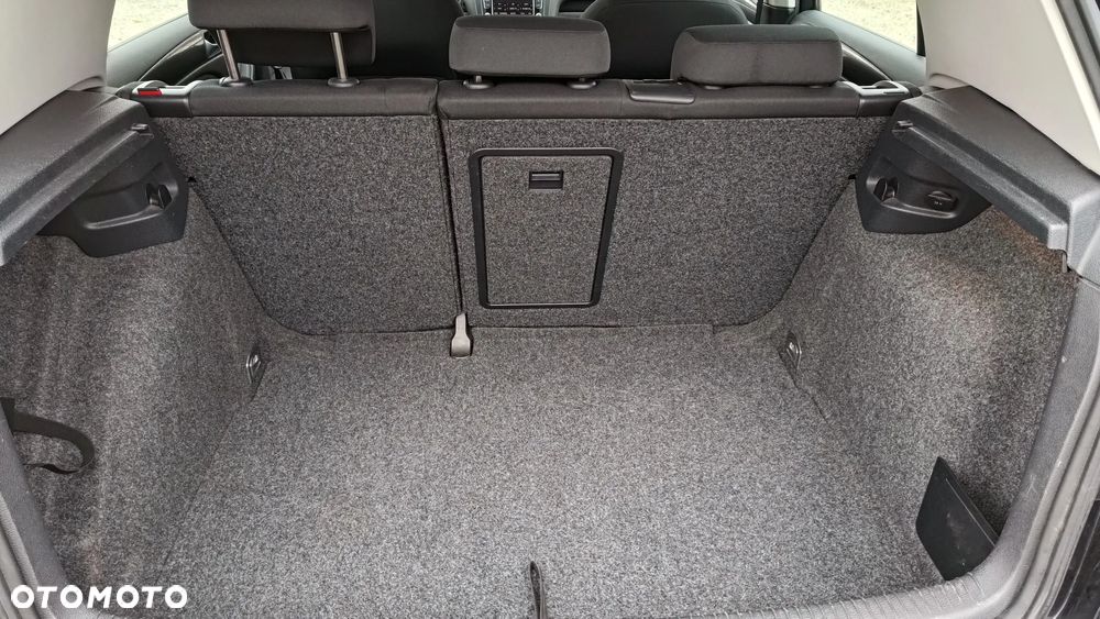 Volkswagen Golf 2.0 TDI DPF Trendline - 9