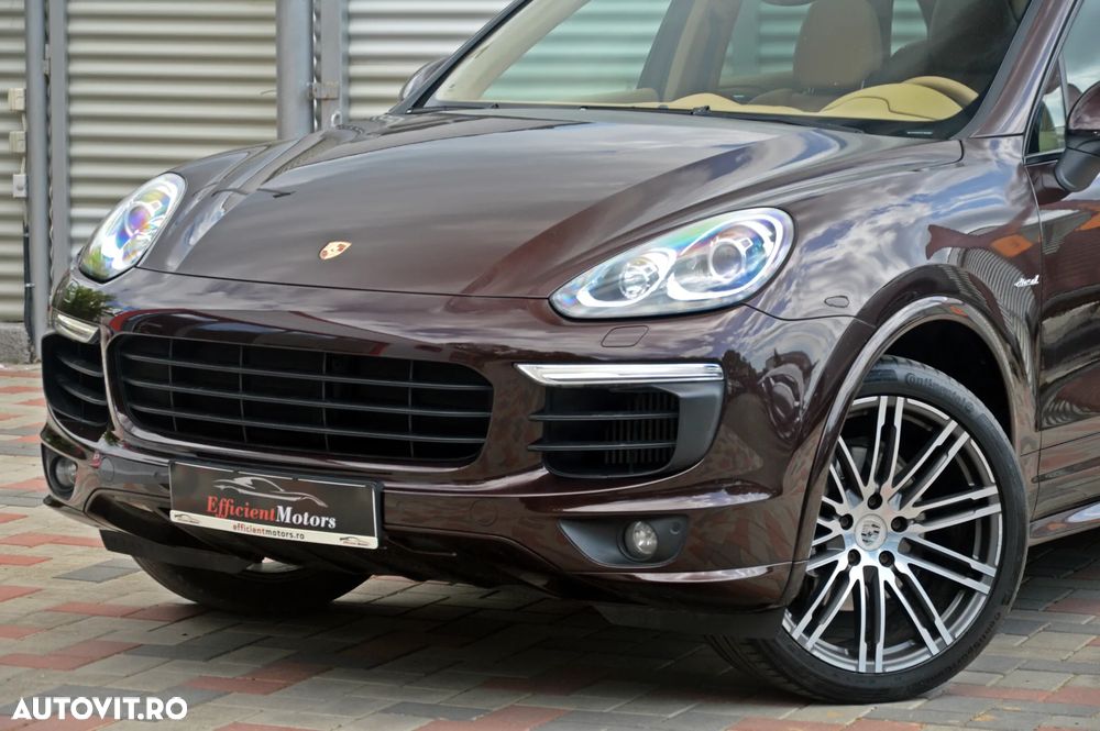 Porsche Cayenne 3.0 L - 19