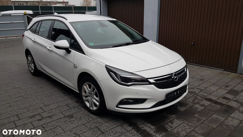 Opel Astra 1.6 D (CDTI) Start/Stop Edition - 2
