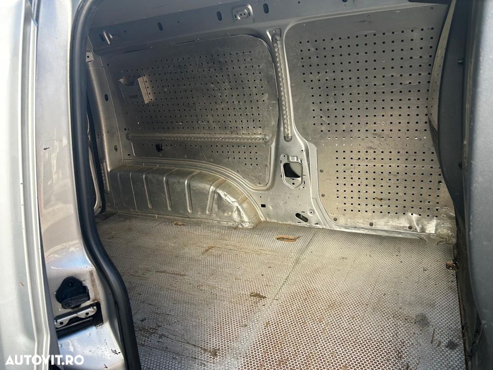 Volkswagen caddy maxi - 6