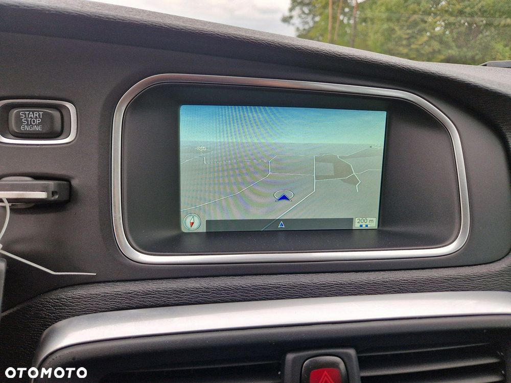 Volvo V40 - 18