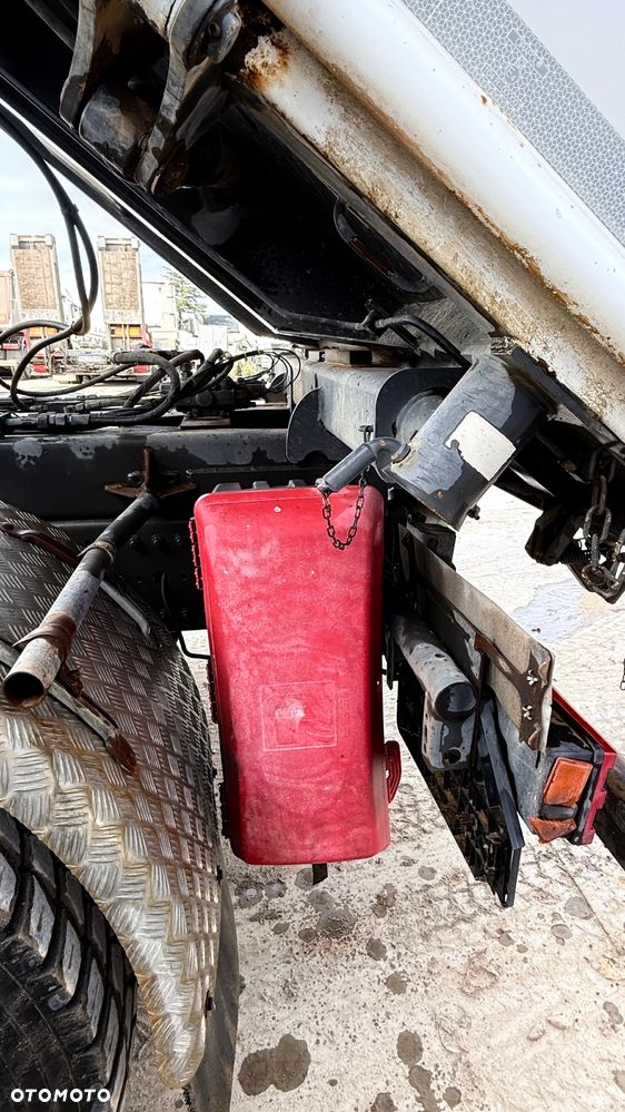 Mercedes-Benz Axor - 12