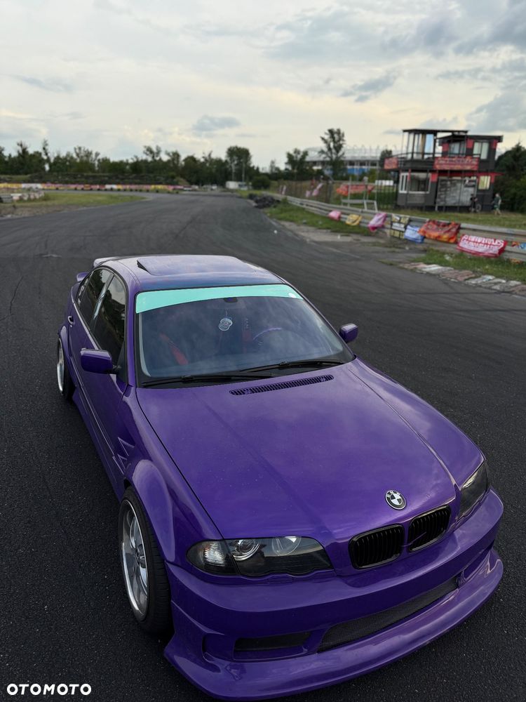 BMW Seria 3 323i - 1