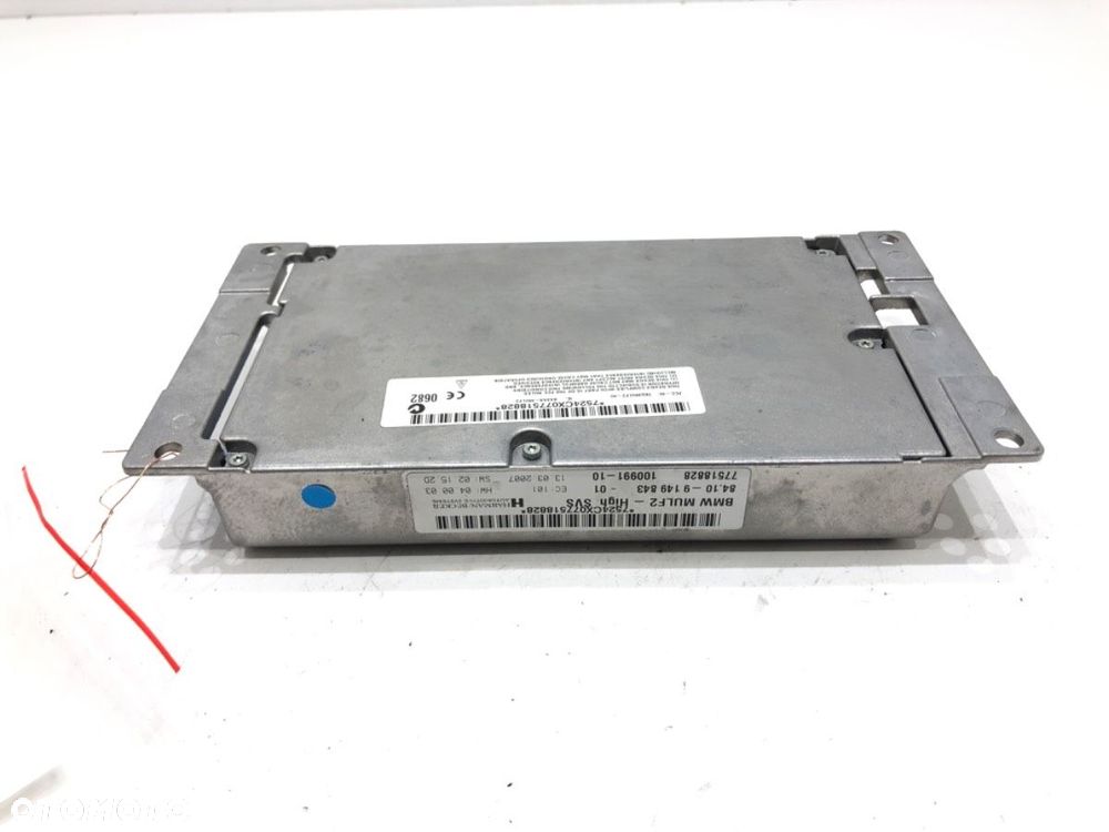 WZMACNIACZ - 102.00 PLN - BMW 5 Touring (E61) 2004 - 2010 520 d 120 kW [163 KM] olej napędowy 2005 - 2