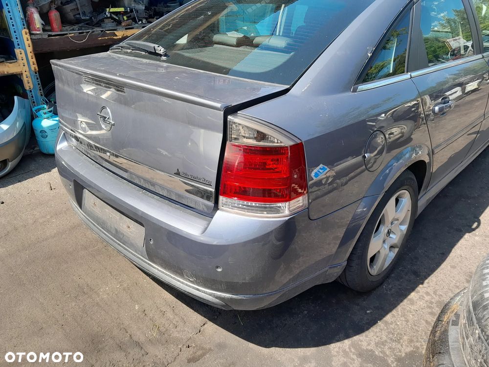Lampa tylna prawa OPEL Vectra C HB - 4