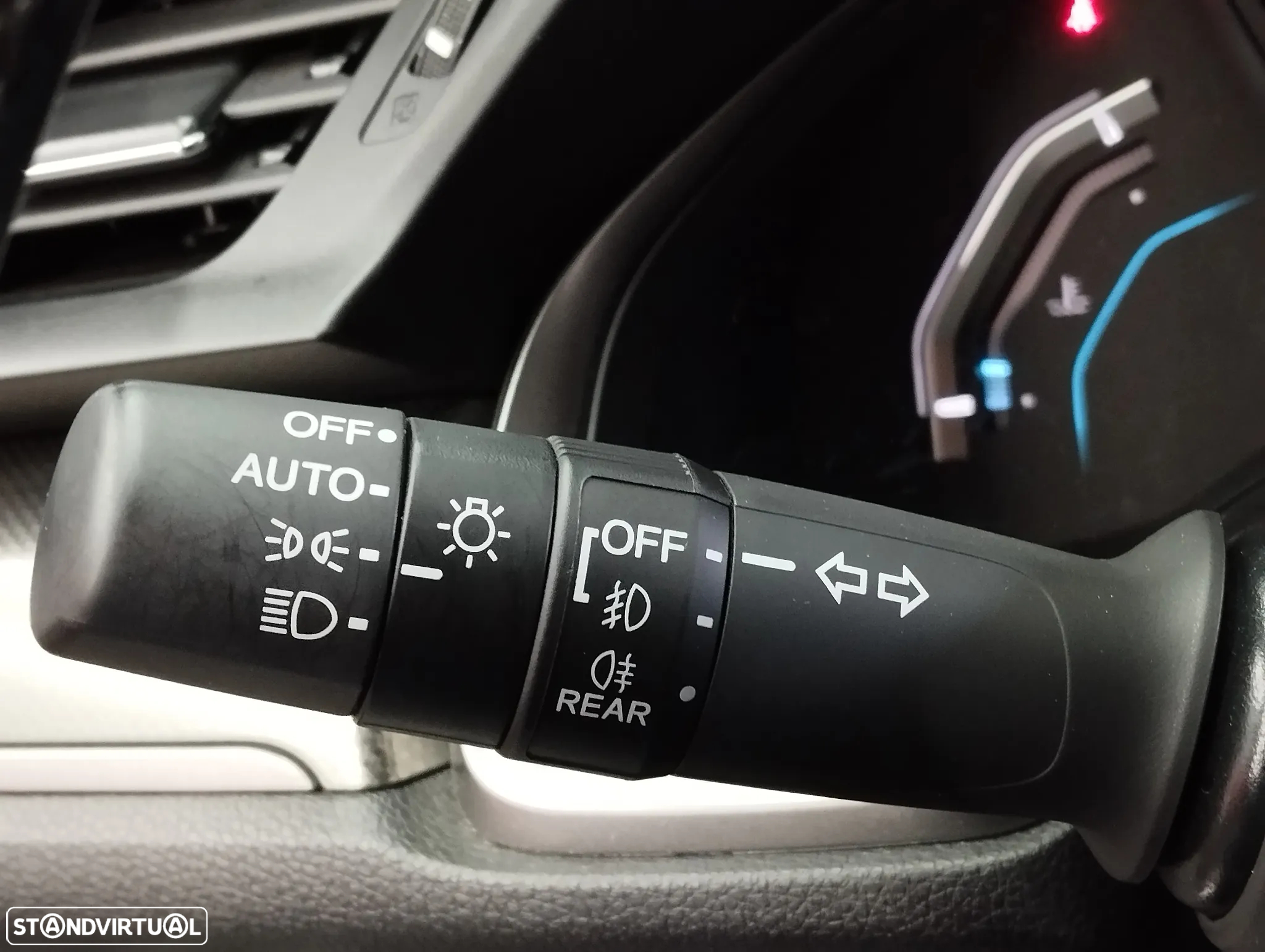 Honda Civic 1.0 i-VTEC Elegance Navi - 25