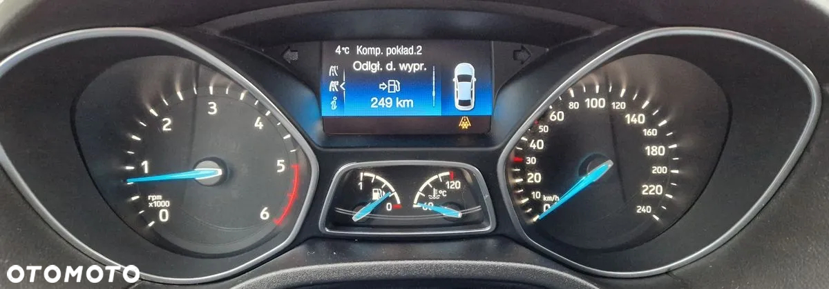 Ford Focus - 12