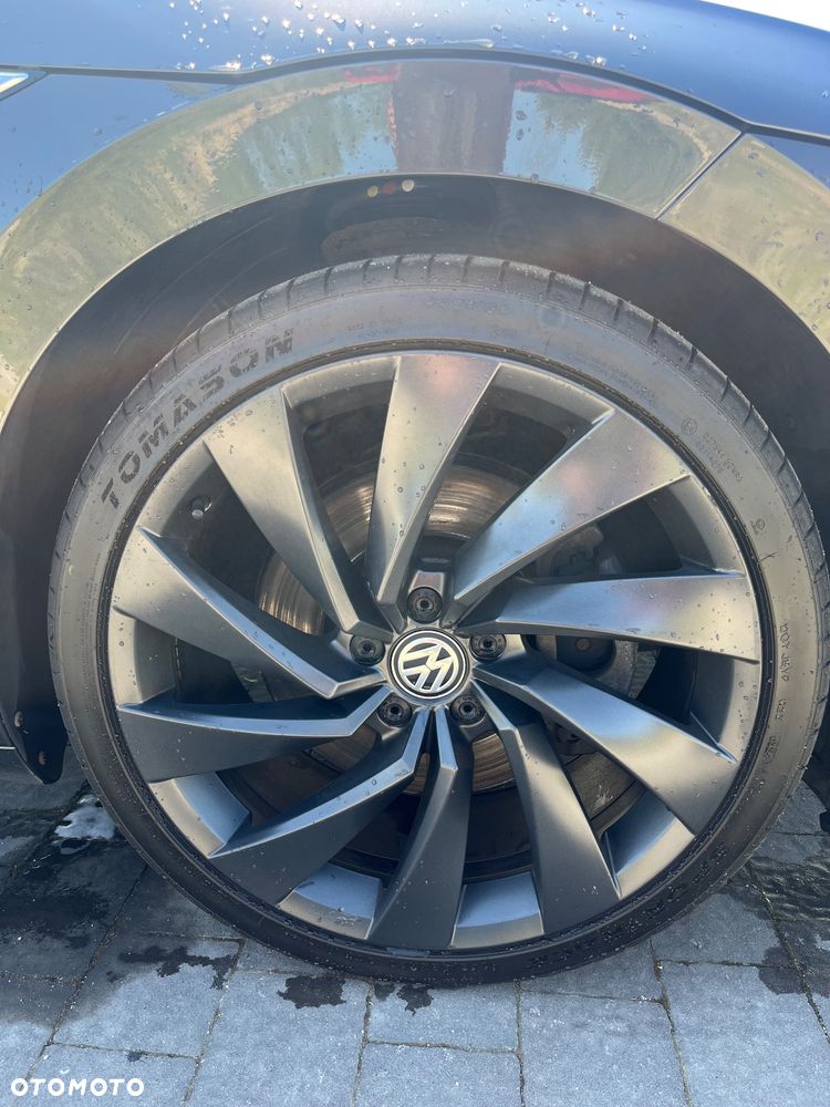 Volkswagen Arteon 2.0 TDI Bi-Turbo SCR 4Mot R-Line Edition DSG - 24