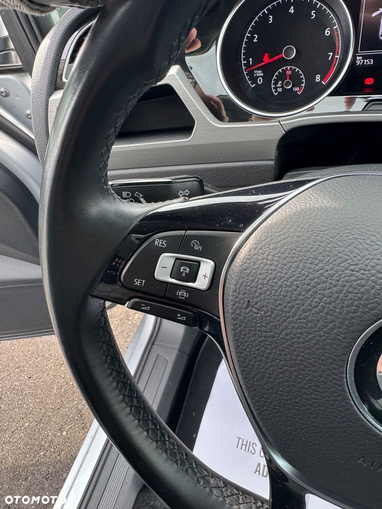 Volkswagen Touran 1.5 TSI ACT OPF Trendline - 32