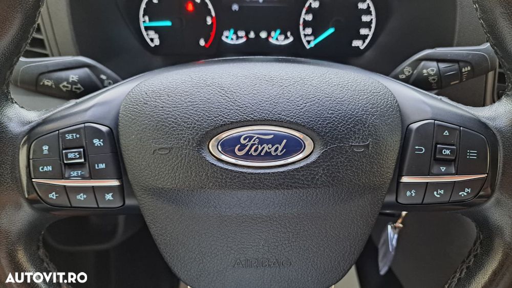 Ford Transit - 32