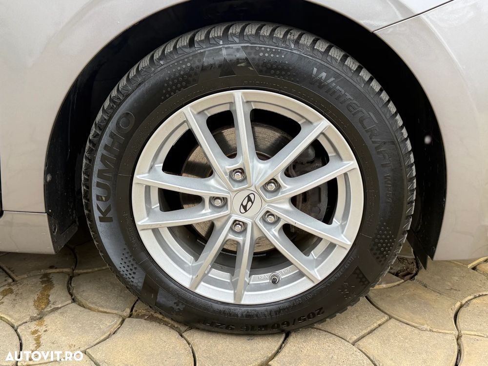 Hyundai IONIQ 1.6 GDI Style - 18