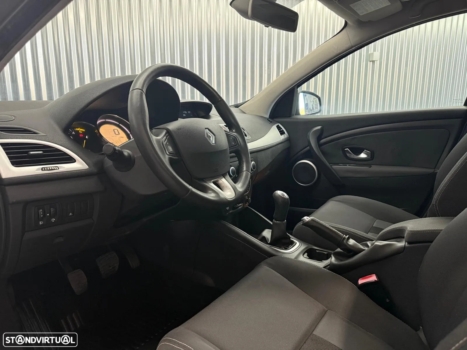Renault Mégane Sport Tourer 1.5 dCi Dynamique - 9