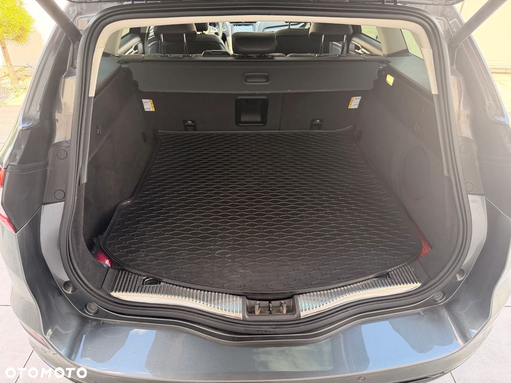 Ford Mondeo 2.0 TDCi Bi-Turbo Titanium PowerShift - 27