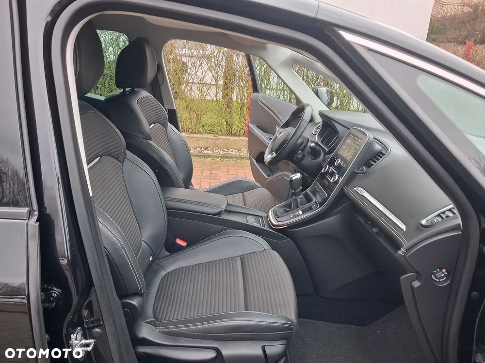 Renault Scenic BLUE dCi 120 BUSINESS EDITION - 4