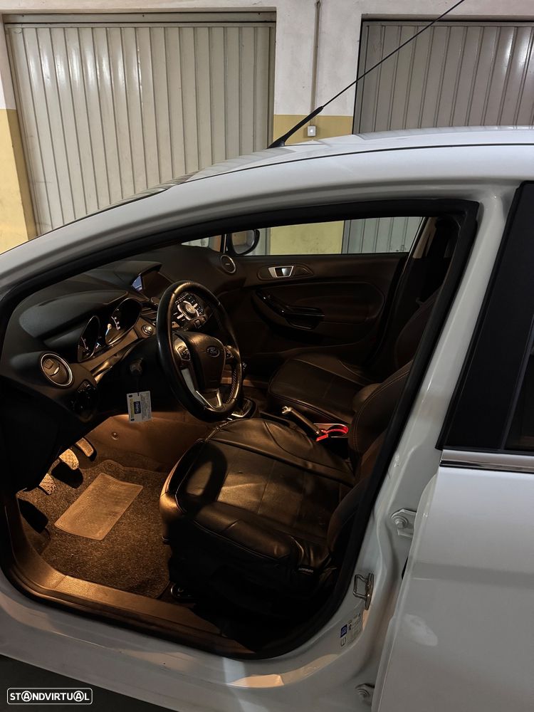 Ford Fiesta 1.0 EcoBoost Titanium - 15