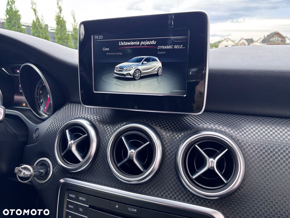 Mercedes-Benz Klasa A 180 7G-DCT AMG Line - 16