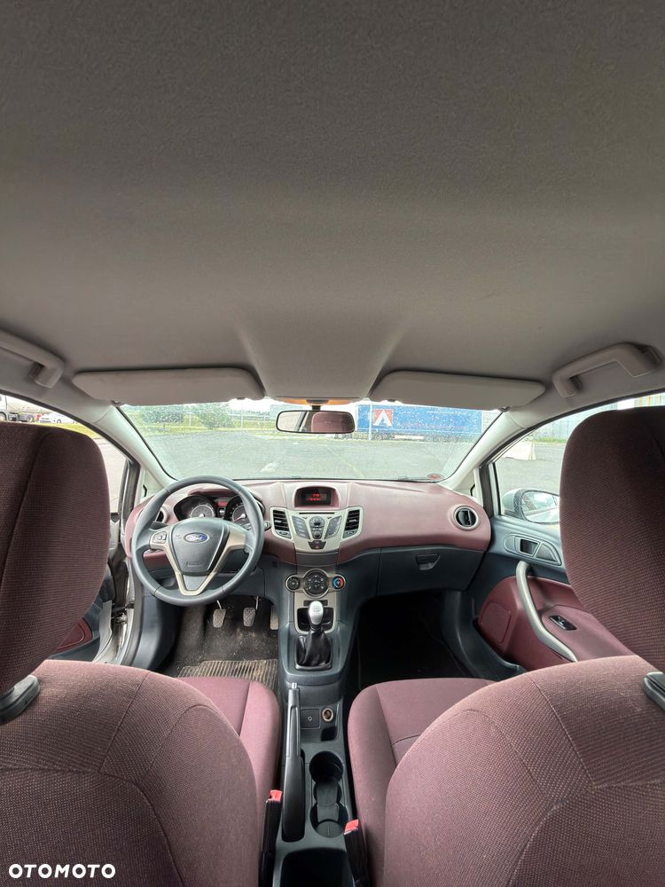 Ford Fiesta 1.25 Silver X (Ambiente) - 8