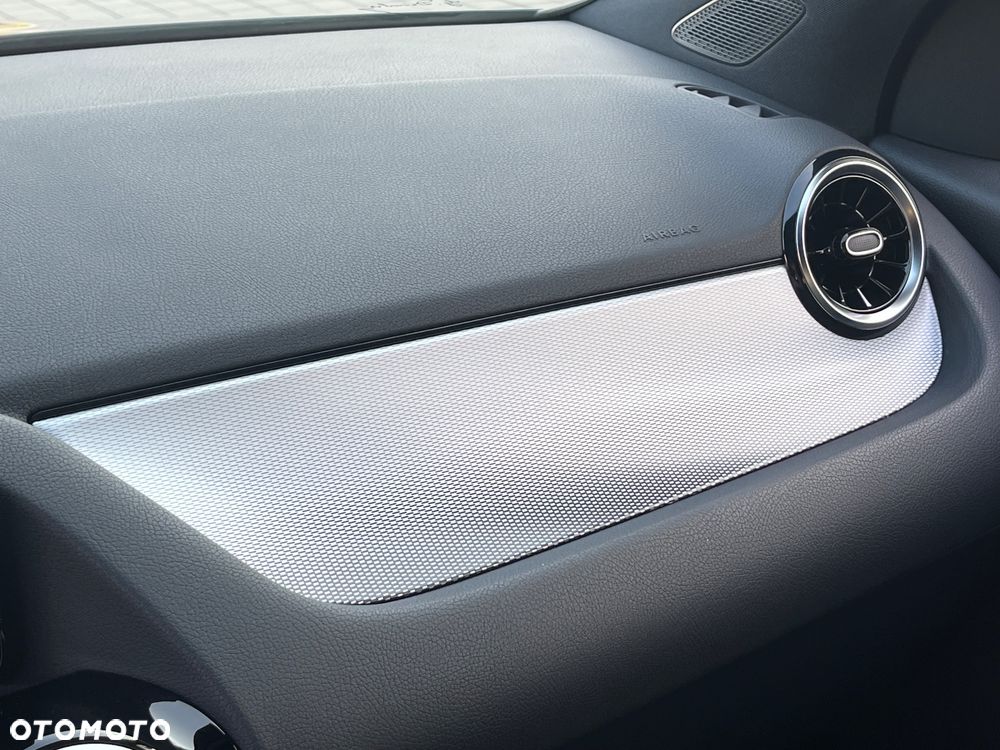 Mercedes-Benz GLA 200 Style - 33