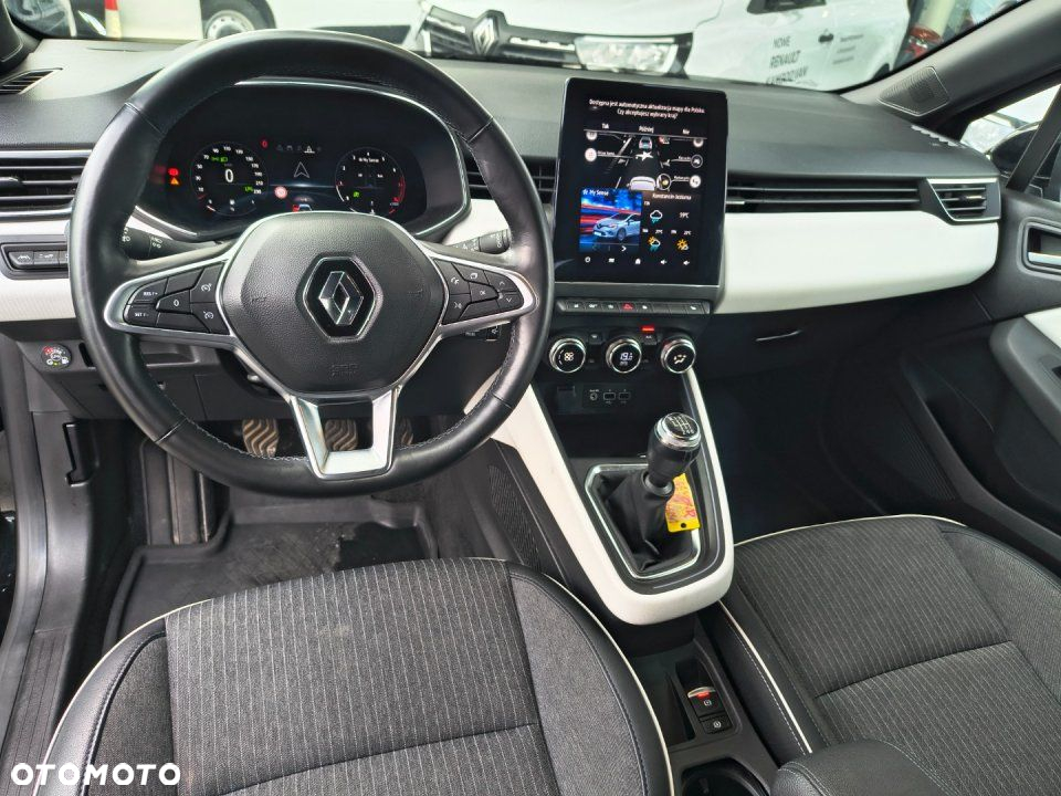 Renault Clio - 16