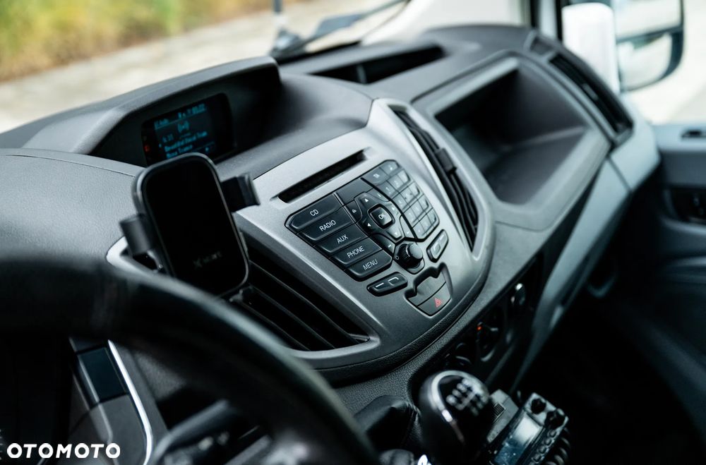 Ford Transit - 12