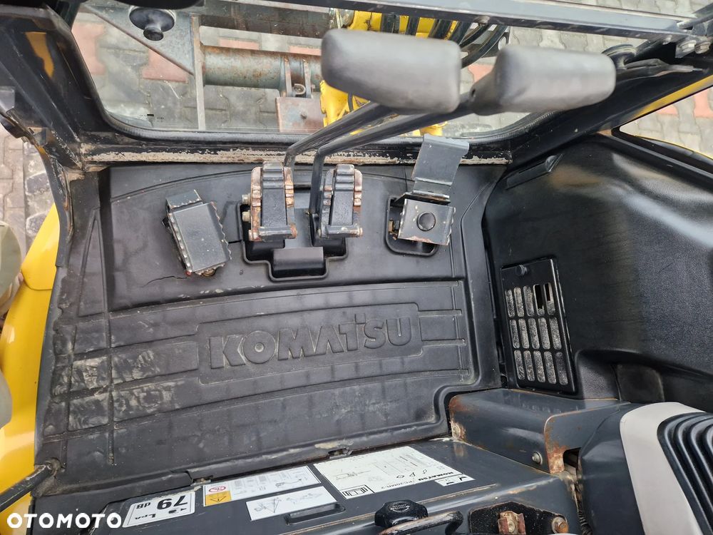 Komatsu PC20MR-2 - 17