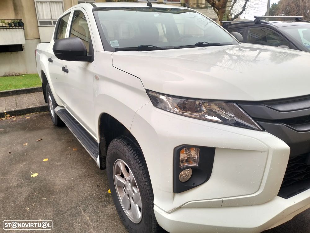 Mitsubishi L200 2.3 DI-D Space Cab Invite Strakar Look 4WD - 22