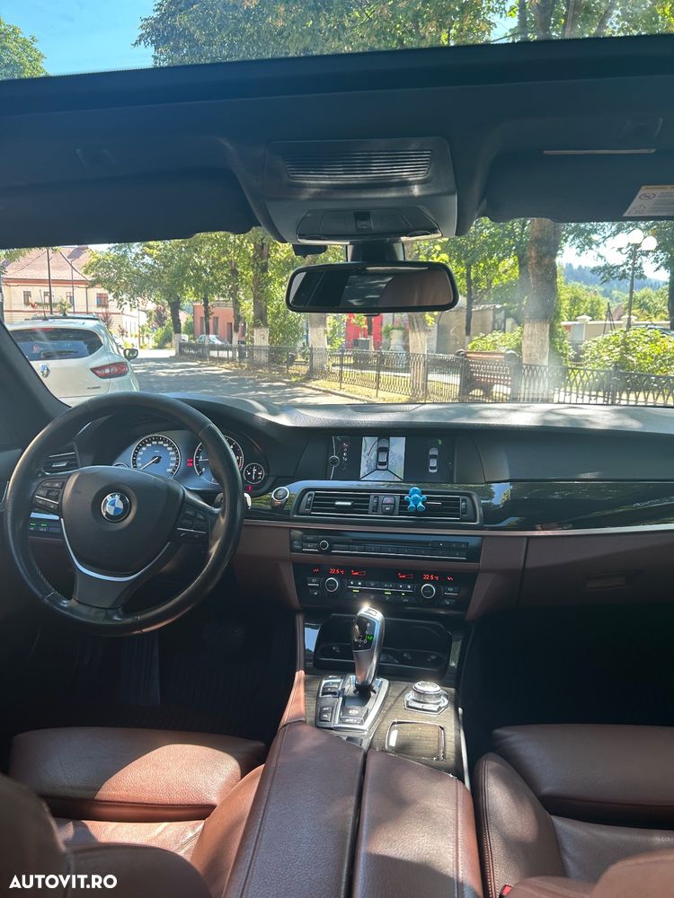 BMW Seria 5 525d xDrive - 5